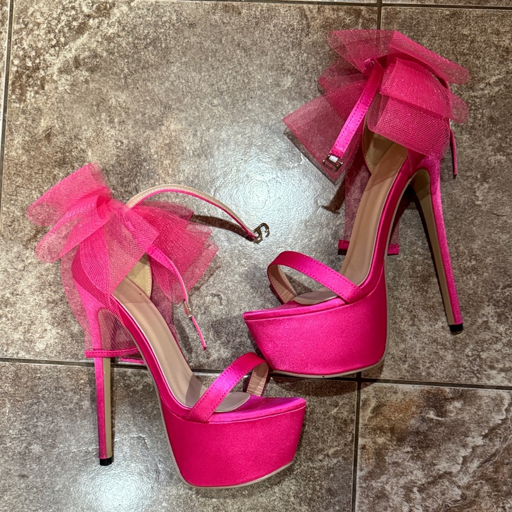 Elegant Pink Platform Heels with Bow